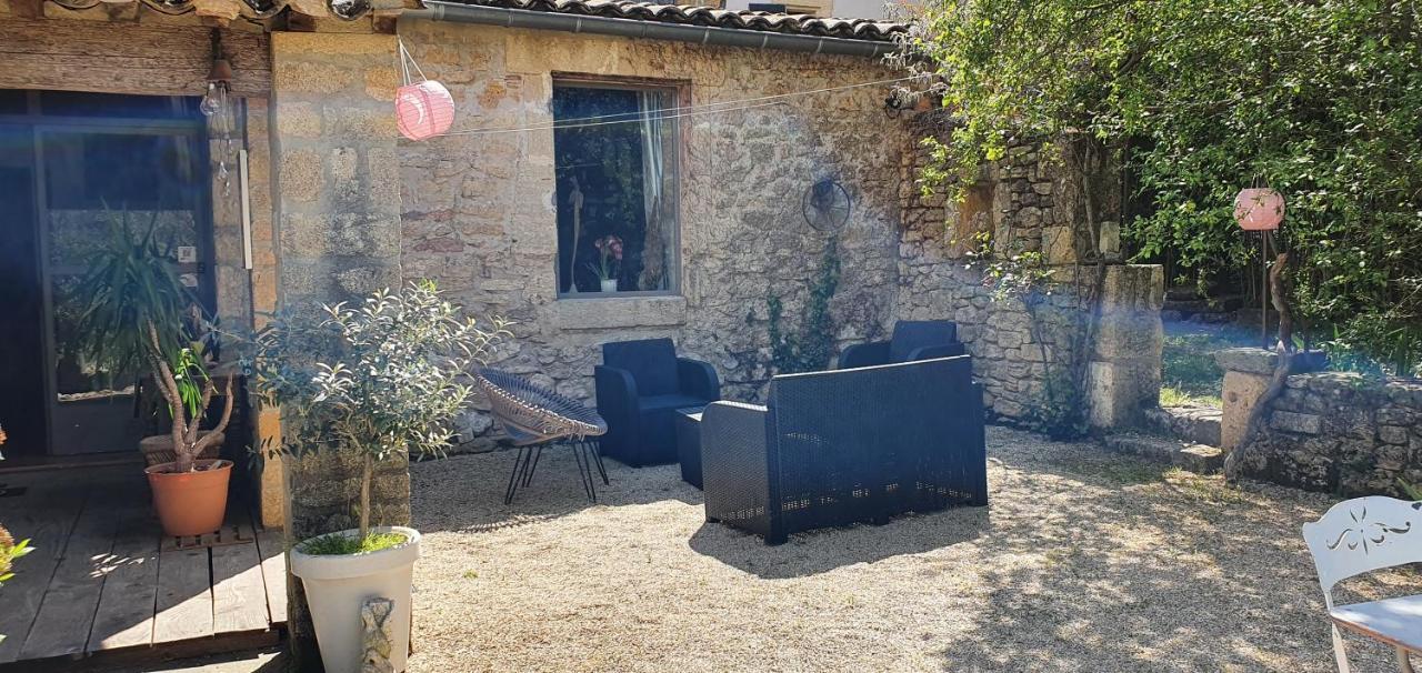 Aux Berges Du Pont Du Gard Acomodação com café da manhã Vers-Pont-du-Gard Exterior foto